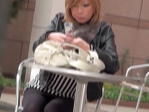 red head,asian,amateur,upskirt,voyeur