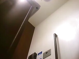 voyeur,pissing,japanese,hidden cam,asian